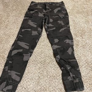 Camo jeans